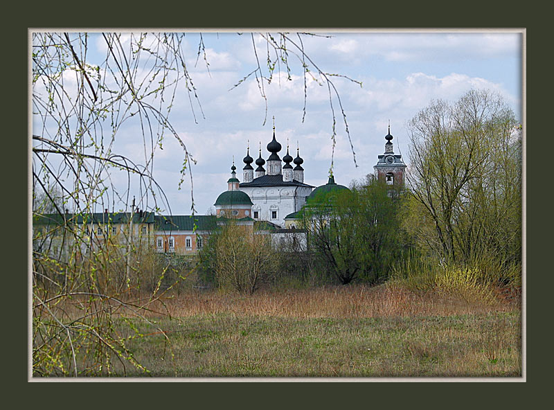 Пейзаж с монастырём