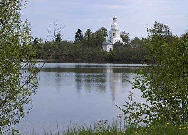 Бражниково. Май
