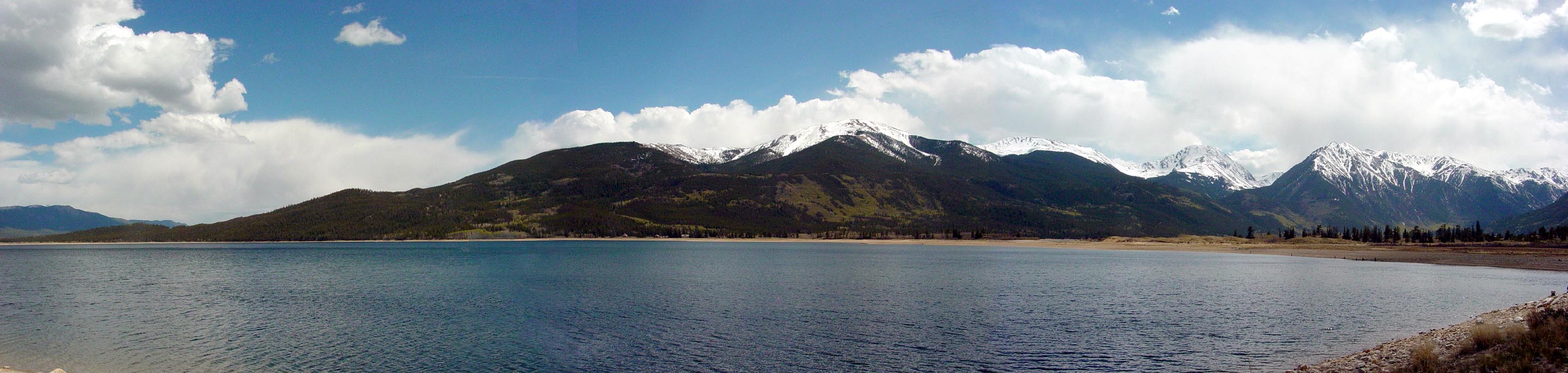 TWIN LAKES