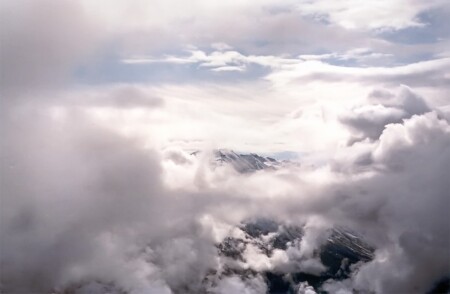 Высоко, высоко в горах ................