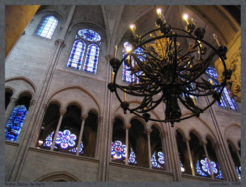 NOTRE DAME DE PARIS