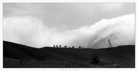 ... где-то там одинокие всадники