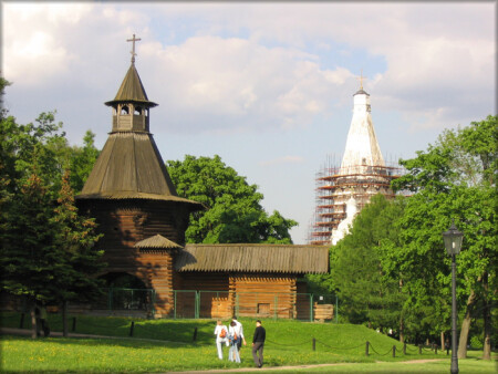 Коломенское...
