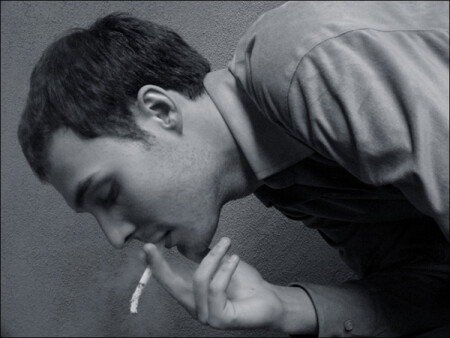 *Smoking the life*