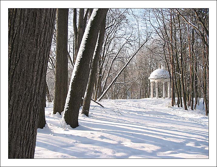 Дальняя беседка в Царицынском парке