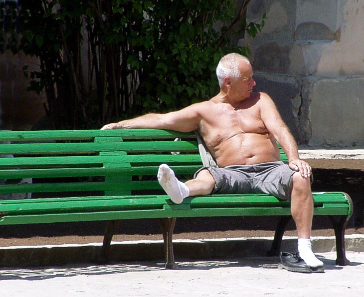Полуденный зной ...