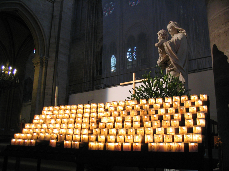NOTRE DAME DE PARIS