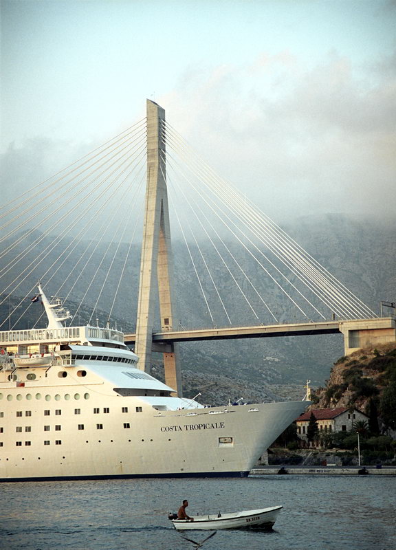 Costa Tropicale