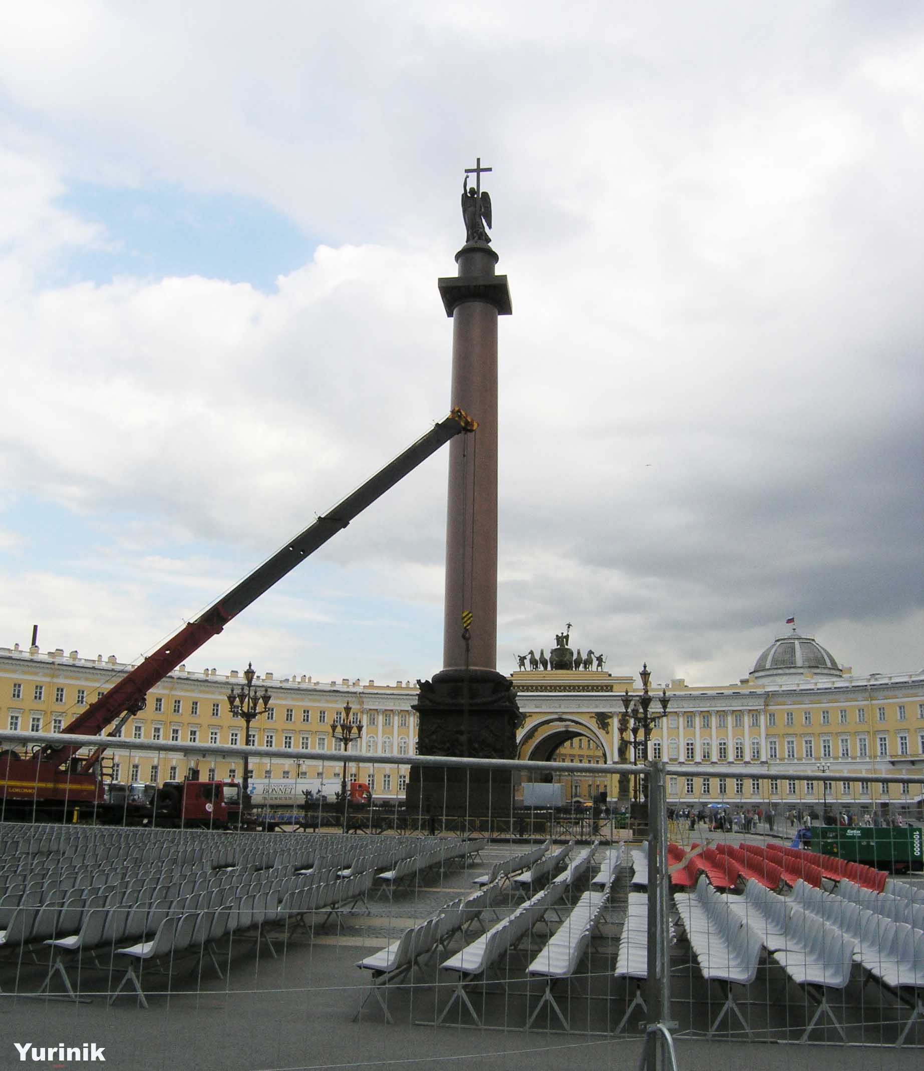 Серу Полу столб снести не разрешили.