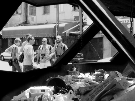 Вид с мусорки на любимых фотографов