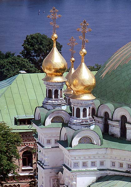 В мире - многое несовершенно...