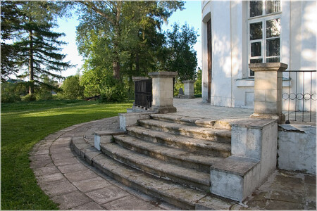 Старая лестница в графском парке