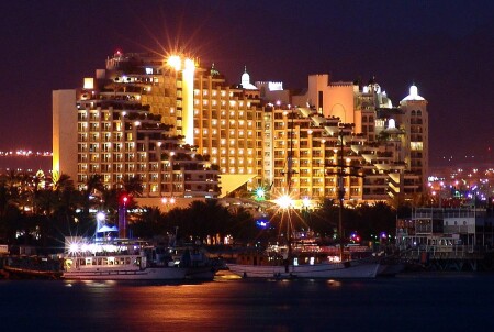 Eilat. Ночное солнце