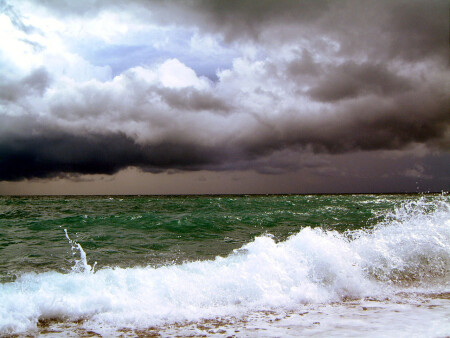 Не просто море