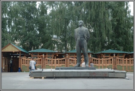 А фундамент был непрочный
