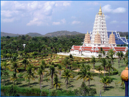 Храм Истины