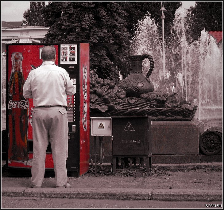 Фонтан с кока-колой на ВДНХ. 