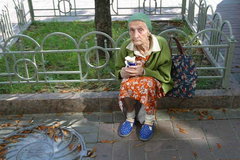 Бабушка