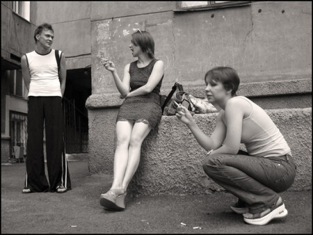 Про скромника и скучающих девиц