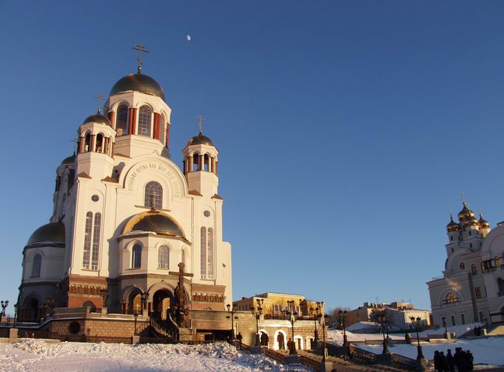 Их спаситель