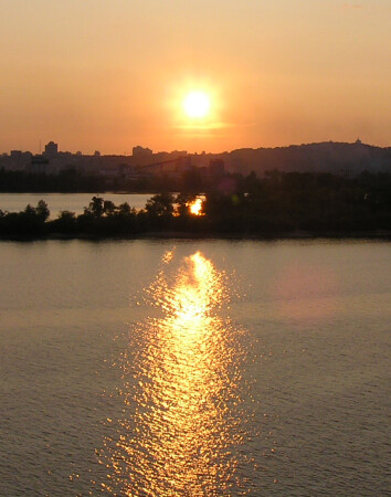 Sundown on Dnepre
