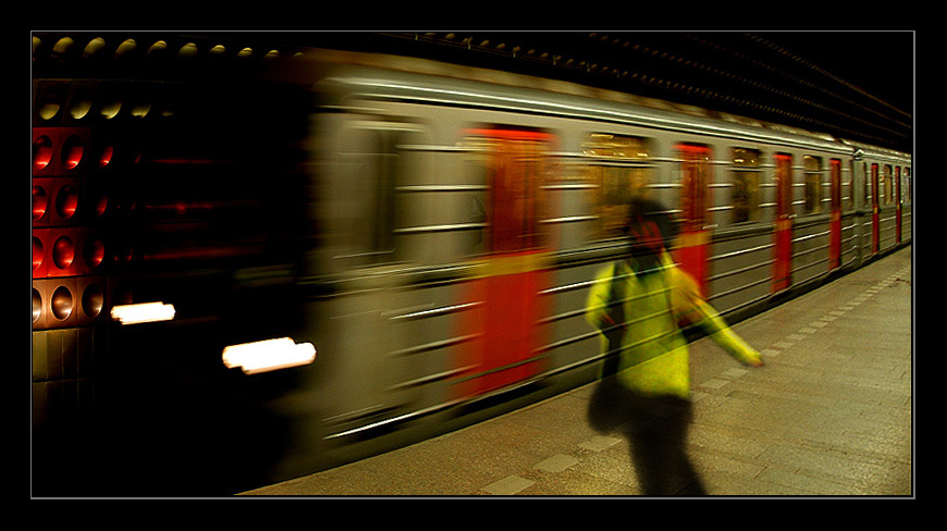 UNDERGROUND (2)