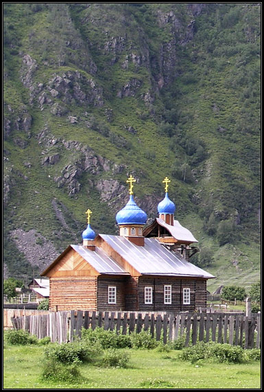Церковь под горой