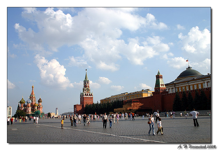 Красная жара. Москва. Красная площадь.