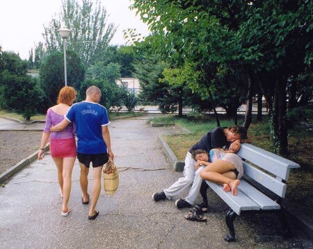 лето на скамейке