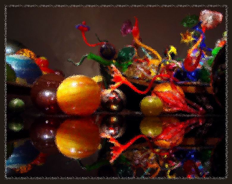 Glass art of Chichuly v Okalxome