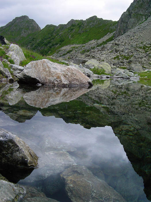 Камни