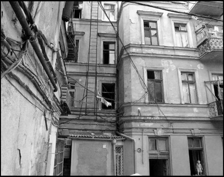 Маленький... в большом...
