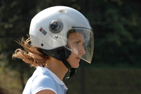 ... та, которая едет рядом 