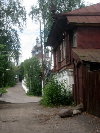 Улица в провинциальном городке