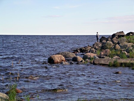 И снова старик пришел к морю...