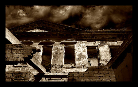 THE OLD HOUSE