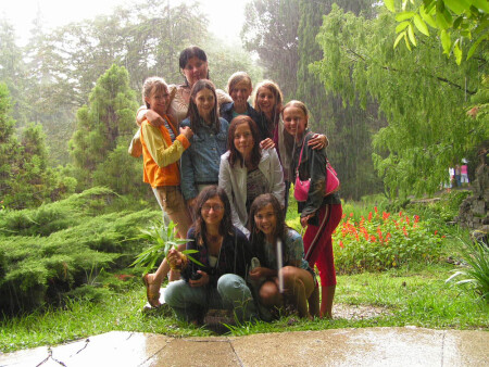 ДОЖДЬ НЕ ВЛИЯЕТ НА СЧАСТЬЕ...