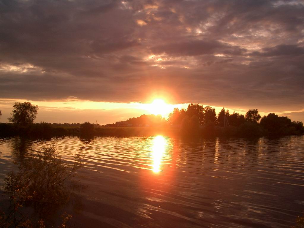 между небом и водой