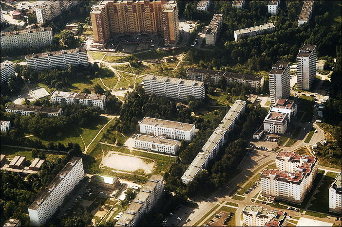 Из поднебесной..