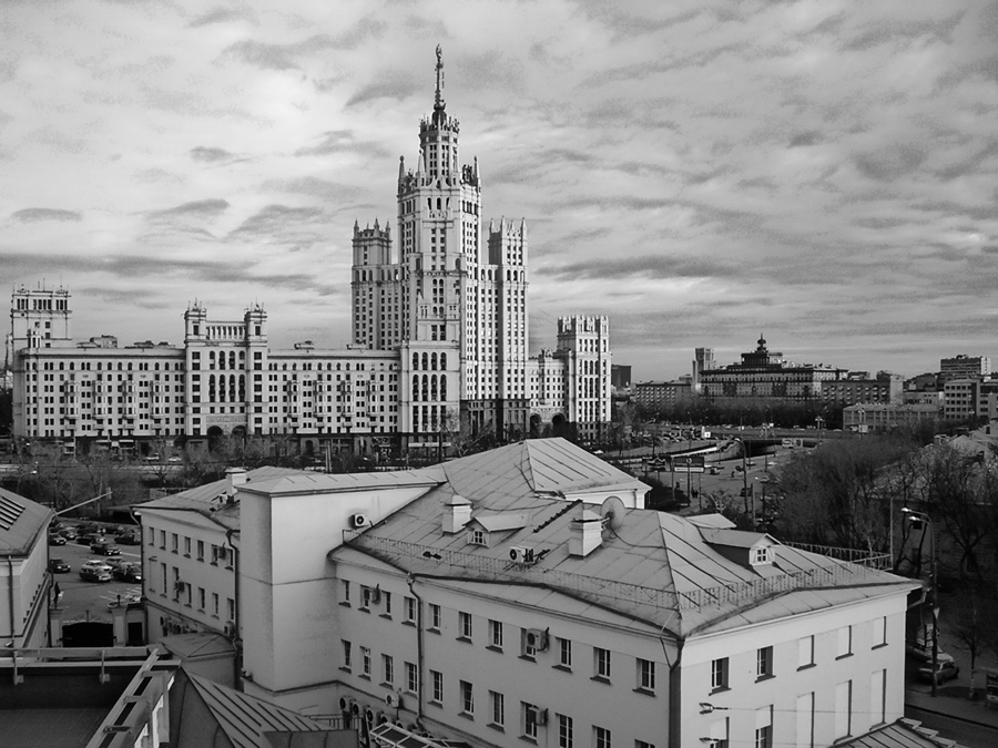 Высотка old style