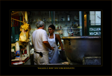 "RAGAZZA E BOSS" LITTLE ITALY NEW YORK