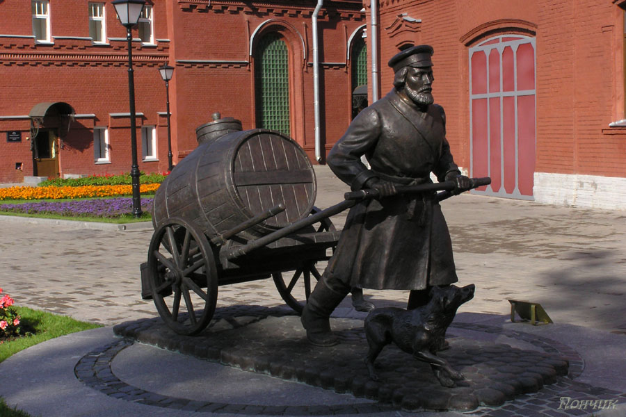 Потому шта без воды, и не туды, и не сюды...