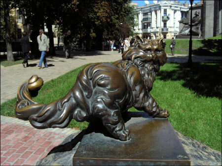 Окрас - бронзовый