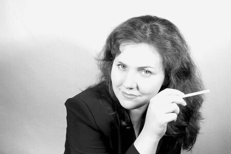 Дама с сигаретой