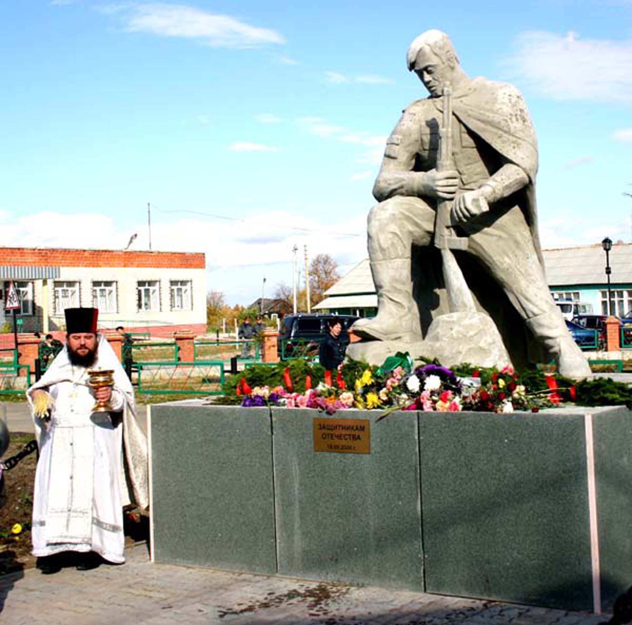 ЗА ВСЕХ ПОГИБШИХ И СКОРБЯЩИХ!..