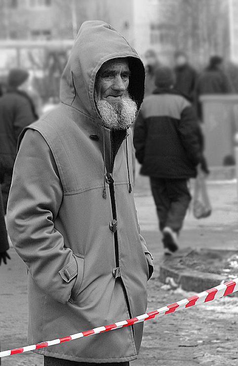 За чертой