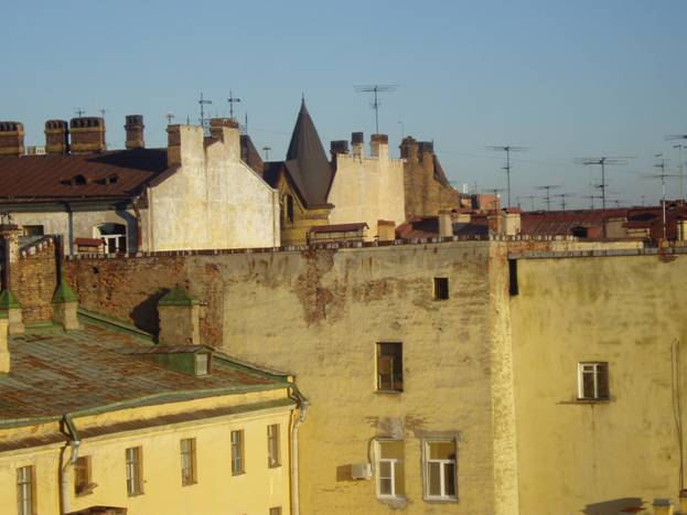 по крышам города