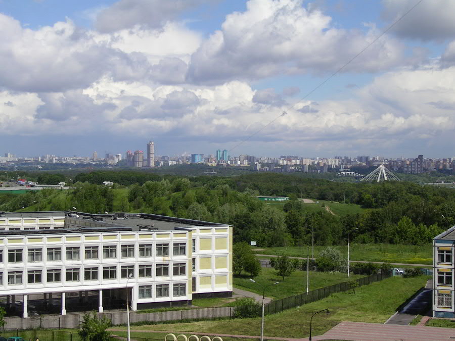 Вид с крыши.