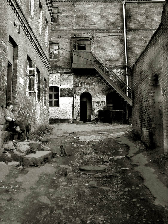 без декораций 