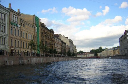 "На воде"